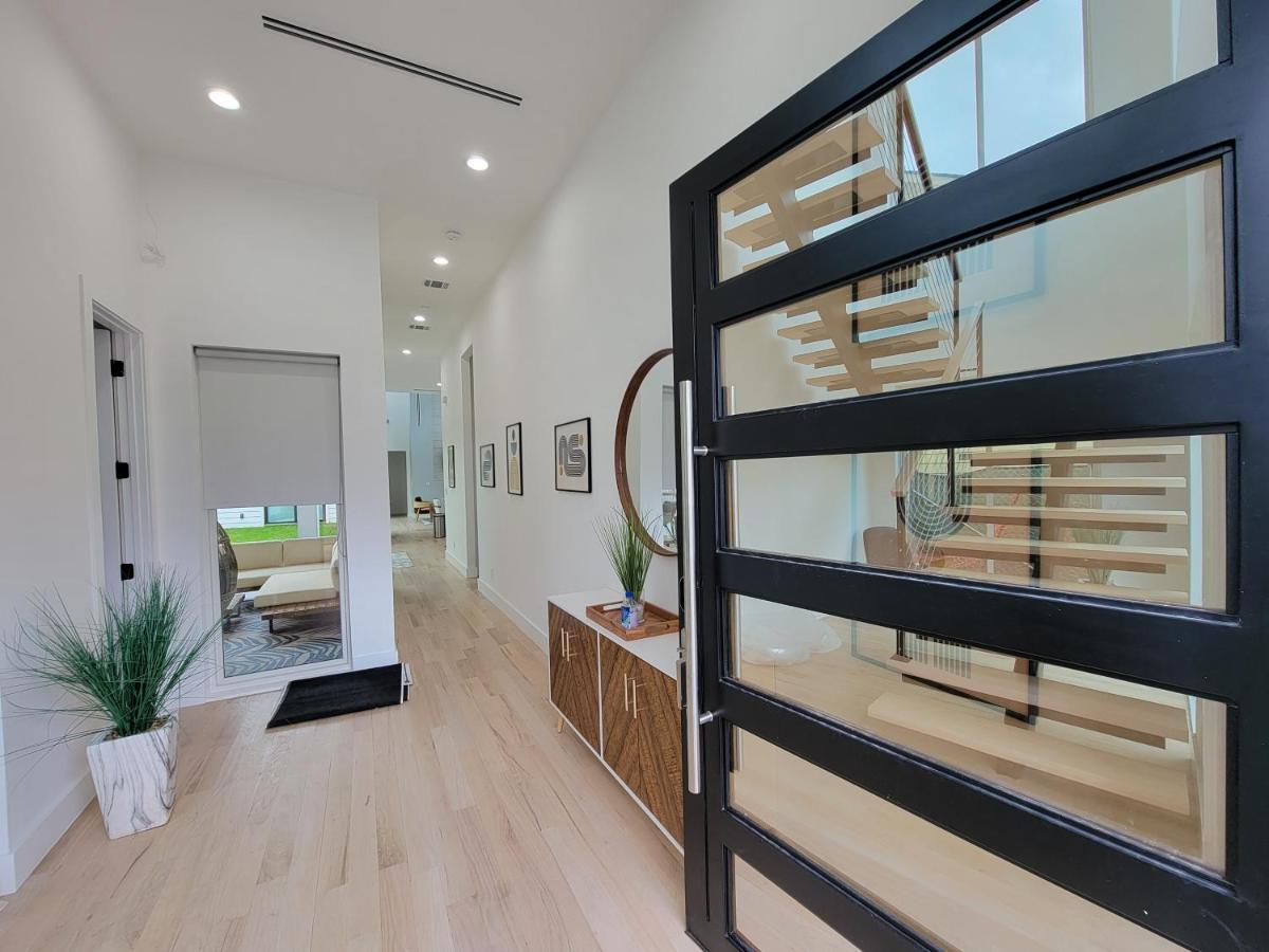 Dallas Luxury Modern House By Dallas Love Airport Екстер'єр фото